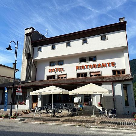 Bike & Bikers Hotel Restaurant Ampezzo Exteriör bild
