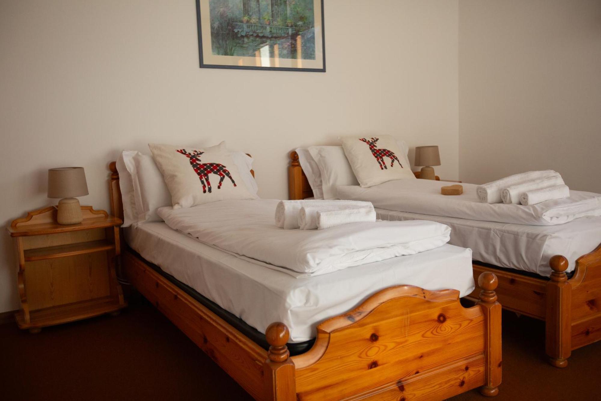 Bike & Bikers Hotel Restaurant Ampezzo Exteriör bild