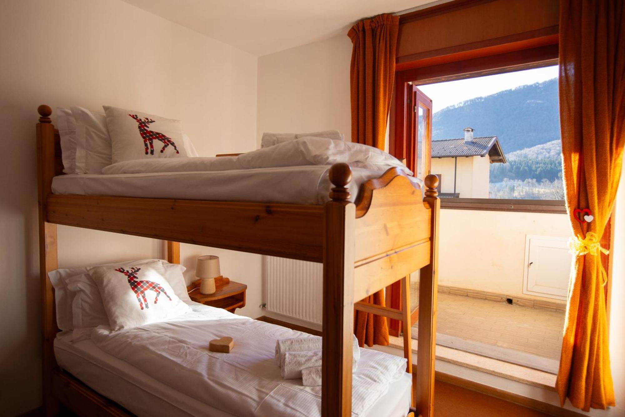 Bike & Bikers Hotel Restaurant Ampezzo Exteriör bild