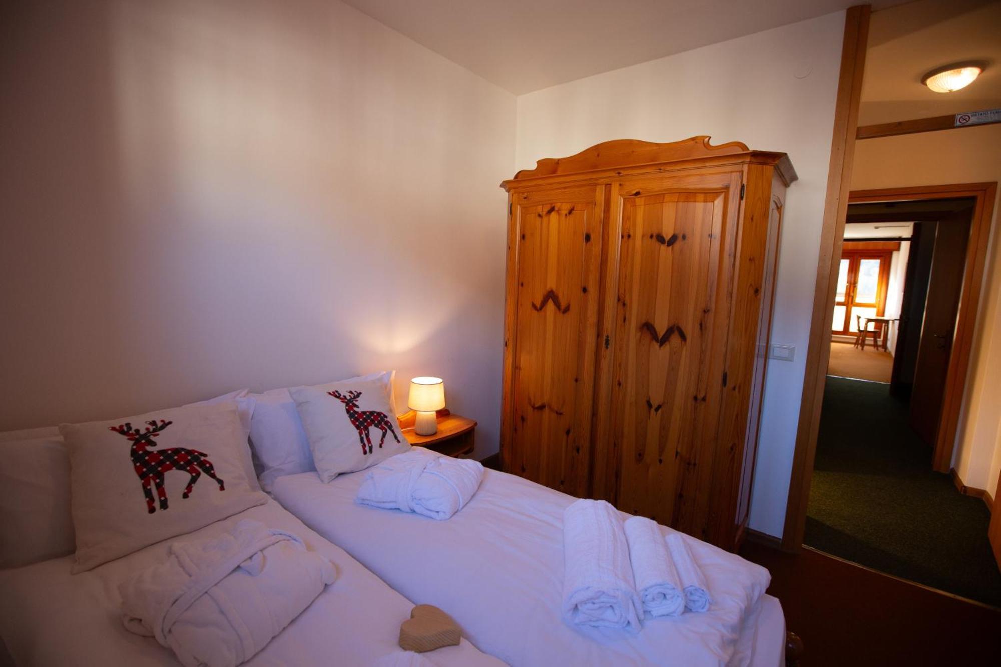 Bike & Bikers Hotel Restaurant Ampezzo Exteriör bild