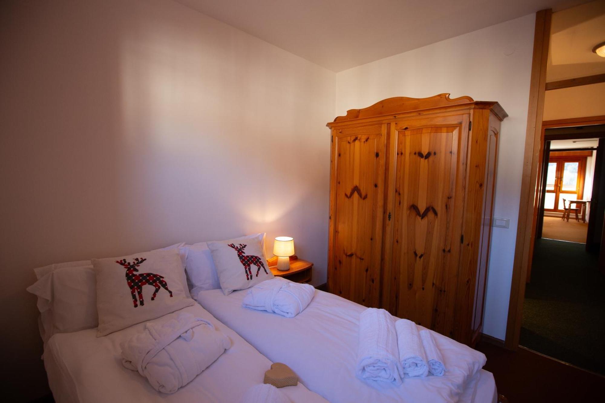 Bike & Bikers Hotel Restaurant Ampezzo Exteriör bild