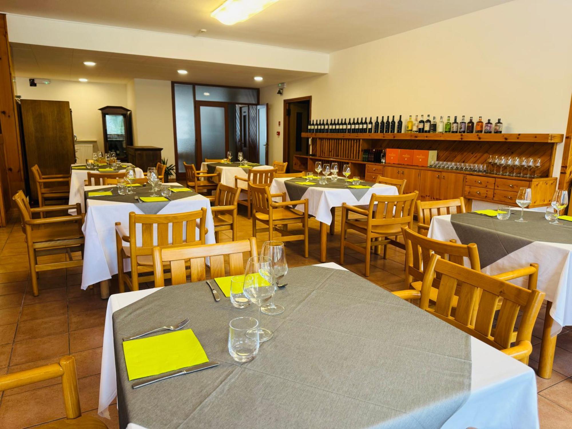 Bike & Bikers Hotel Restaurant Ampezzo Exteriör bild